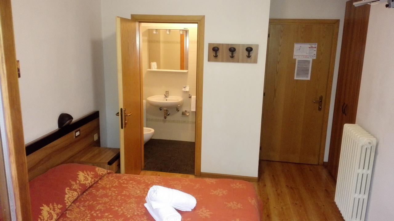 Casa Alpina Sant'Apollinare Hotel Falcade Exterior foto