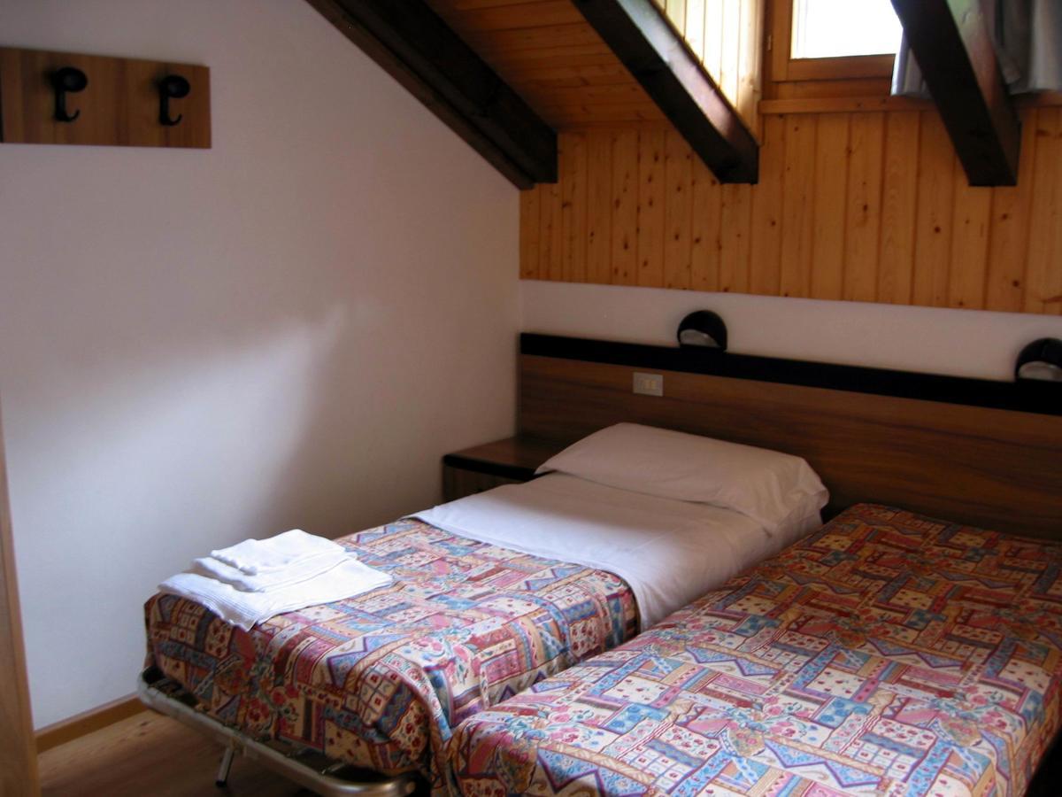 Casa Alpina Sant'Apollinare Hotel Falcade Exterior foto