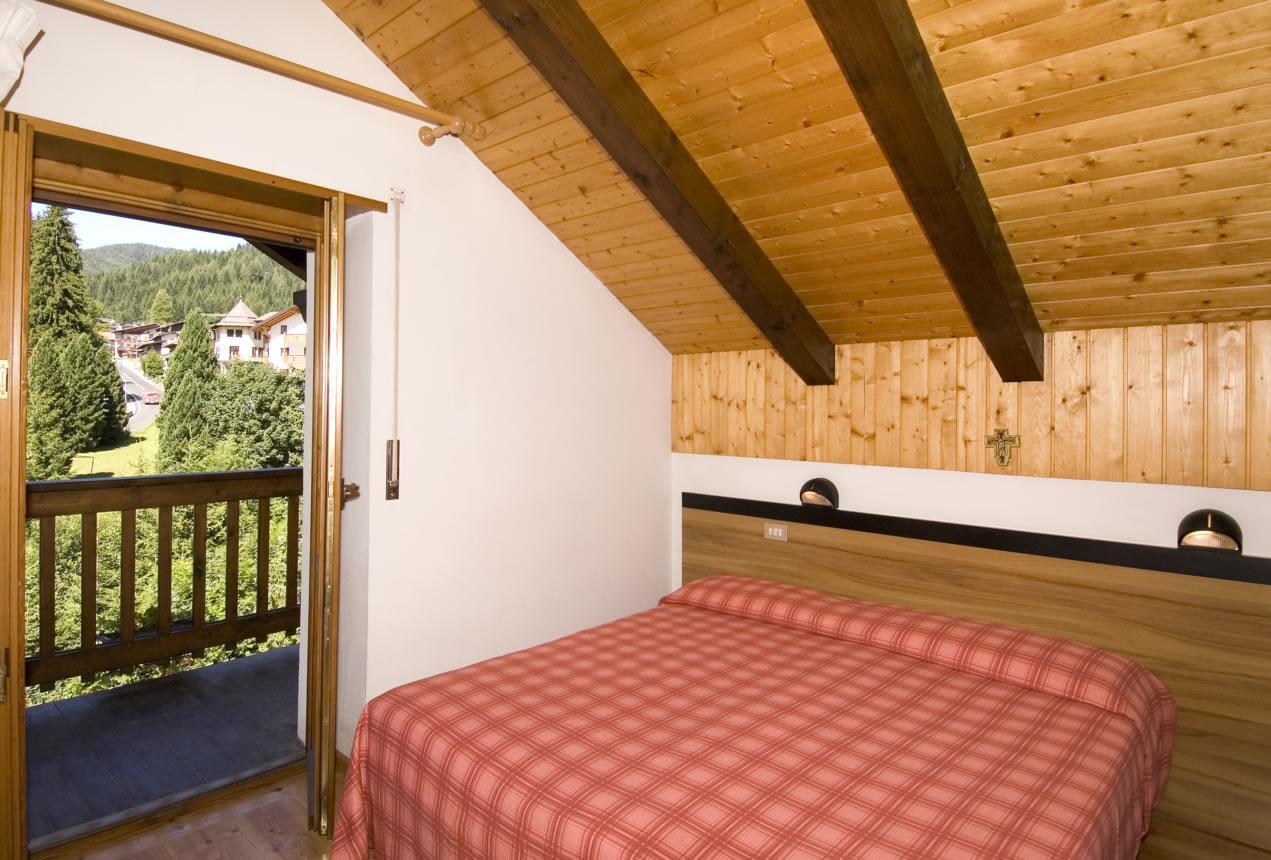 Casa Alpina Sant'Apollinare Hotel Falcade Exterior foto